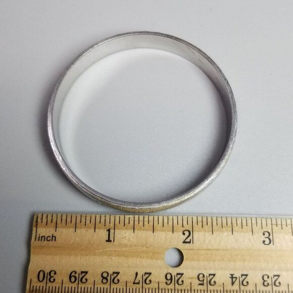 Vintage Monet Starburst Design Silver Tone Round Bangle Bracelet, Signed Estate - Picture 5 of 7